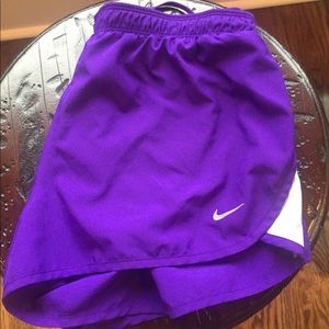 Nike women’s size small purple short